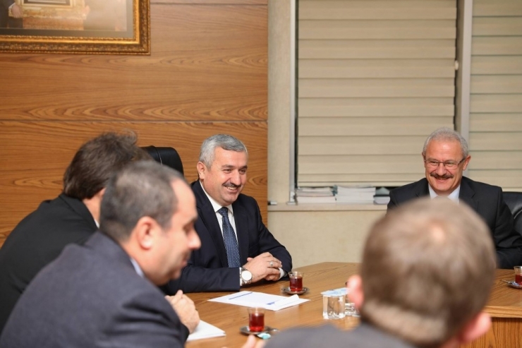 Başkan Baran, İki Sendika Arasındaki Görüşmelere Katıldı