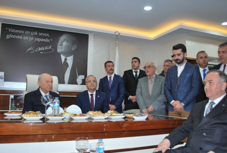 Bahçeli: “Türk Bayrağı Kandil’de Dalgalanmalı, Afrin Teröristlere Mezar Olmalıdır”