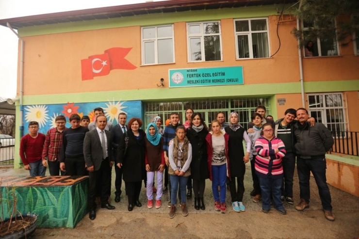 Özel Çocukların Sergisi Büyük Beğeni Aldı