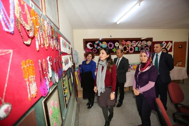 Özel Çocukların Sergisi Büyük Beğeni Aldı