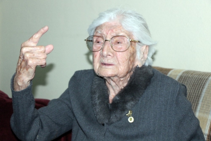 Mukime Öğretmen 103 Yaşında
