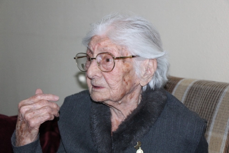 Mukime Öğretmen 103 Yaşında