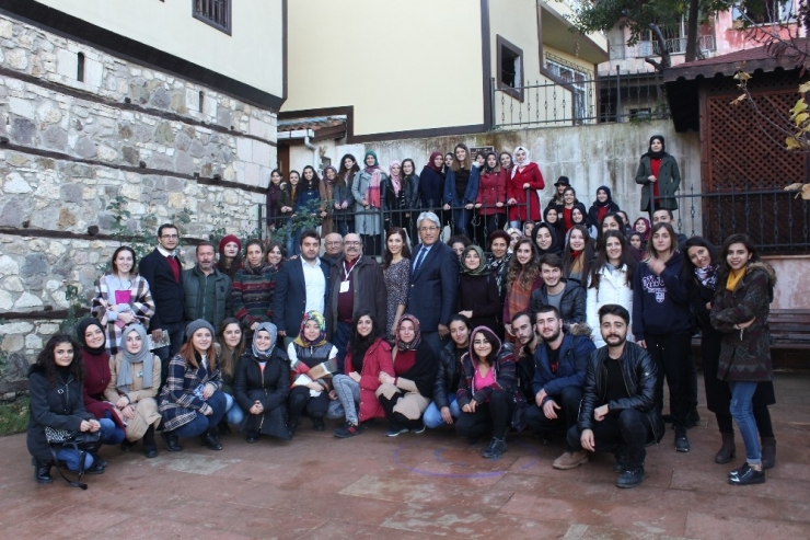 Öğretmek İçin Öğrendiler