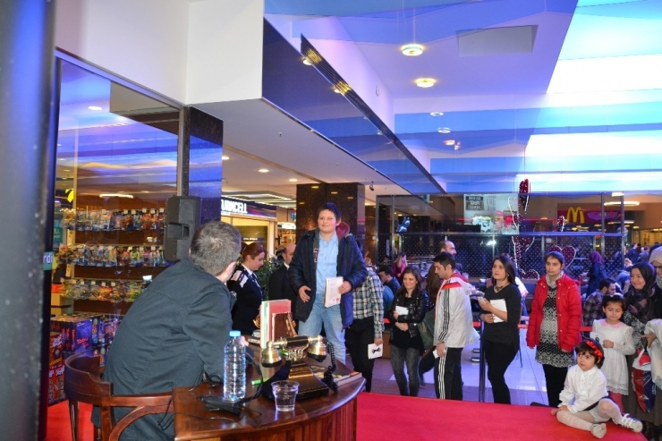 Ünlü Yazar Samsunlularla Buluşacak