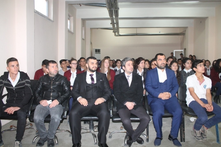 Silopi’de Medeniyet Ve Şiir Adlı Seminer