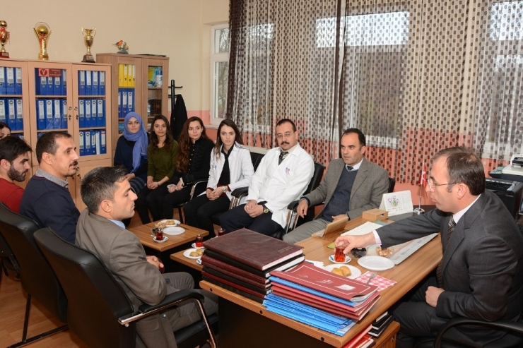 Akgül’den Öğretmenlere Anlamlı Ziyaret