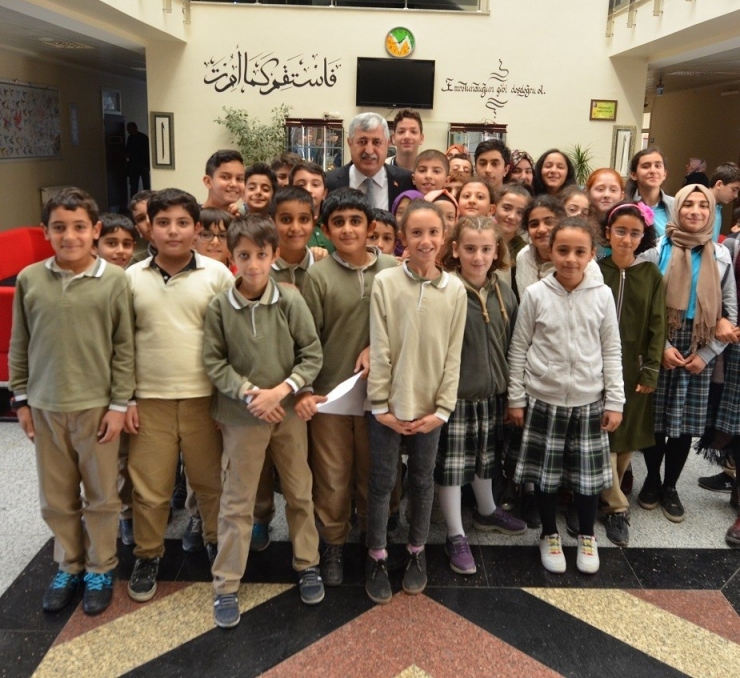 Öğrencilere "Öncü Şahsiyetler" Tavsiyesi