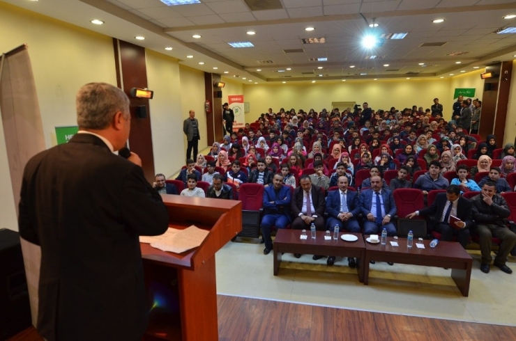 Öğrencilere "Öncü Şahsiyetler" Tavsiyesi