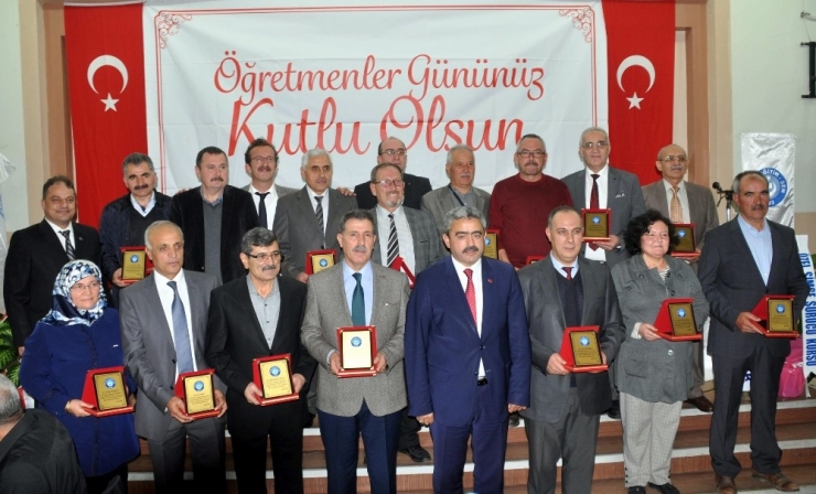 Başkan Alıcık, 24 Kasım’da Öğretmenlerle Bir Araya Geldi