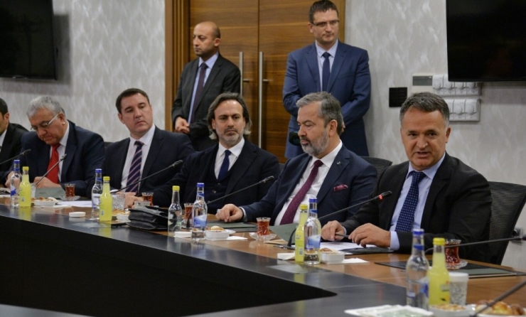 Bakan Kurtulmuş, Rus-türk İş Adamları Derneği Üyelerini Kabul Etti