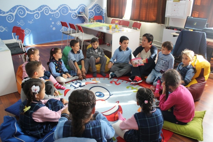 Hem Sınıfı Değiştirdi, Hem De Klasik Eğitim Anlayışını