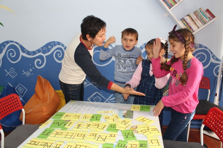 Hem Sınıfı Değiştirdi, Hem De Klasik Eğitim Anlayışını