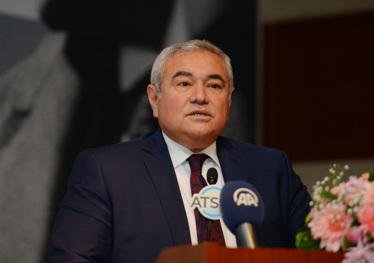 İnan Kıraç: "Türkiye’nin İlk Yerli Otomobili Elektrikli Olacak"