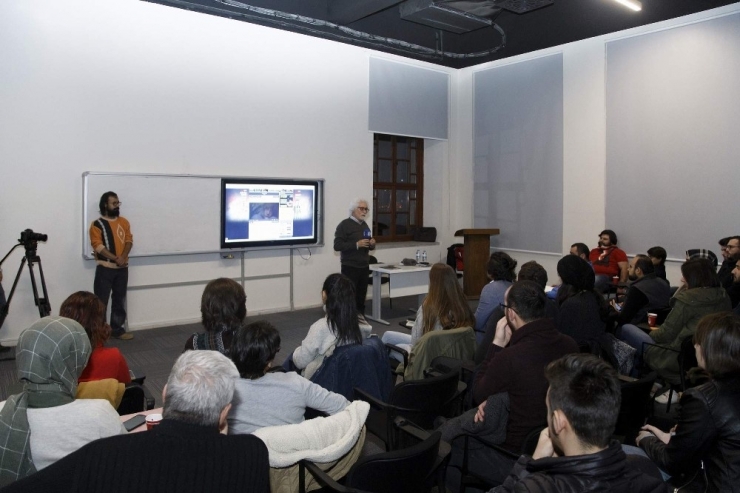 Belgeselin Duayeni Büsam’da