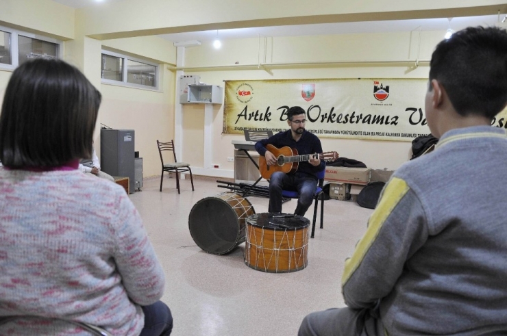 Örnek Bir Okul, Örnek Bir Proje, Fedakar Bir Öğretmen