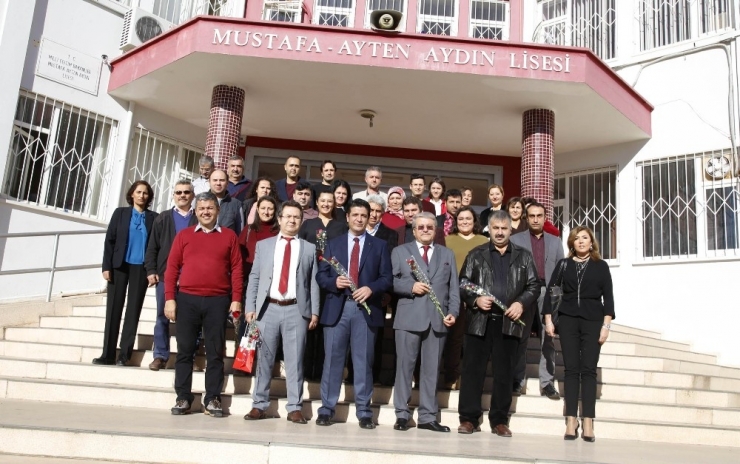 Başkan Genç, Öğretmenleri Unutmadı