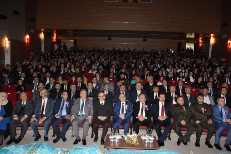 Mesleğe Yeni Başlayan Öğretmen Ant İçti