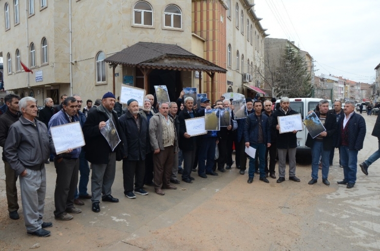 Esentepe Mahallesi Çamurdan Şikayetçi