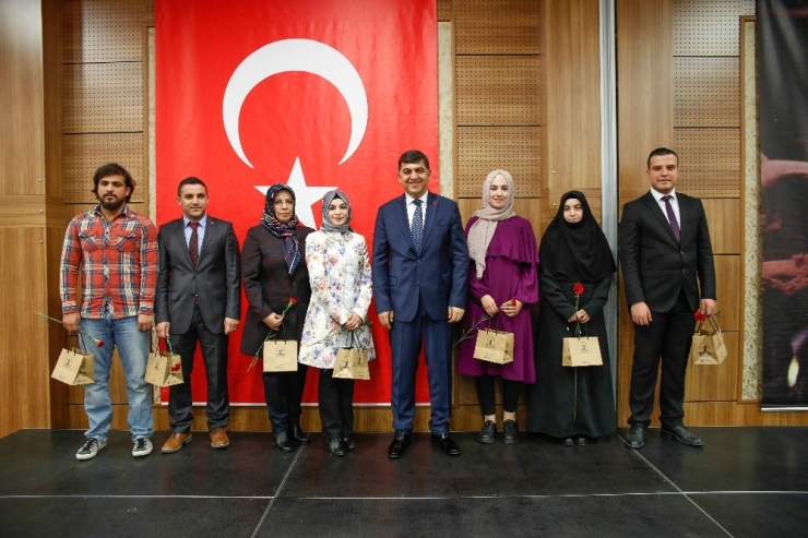 Fadıloğlu Öğretmenlerle Bir Araya Geldi