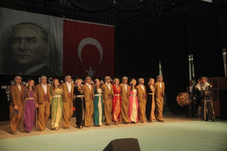 Hakkari’de 24 Kasım Öğretmenler Günü