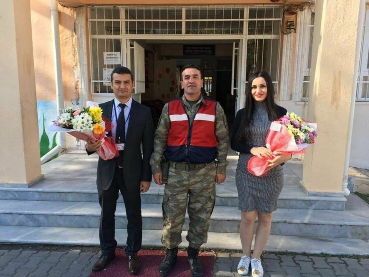 Jandarmadan Öğretmenler Günü Kutlaması