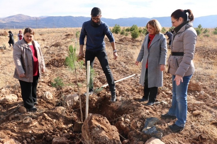 Üniversite Öğrencilerinden Anlamlı Etkinlik