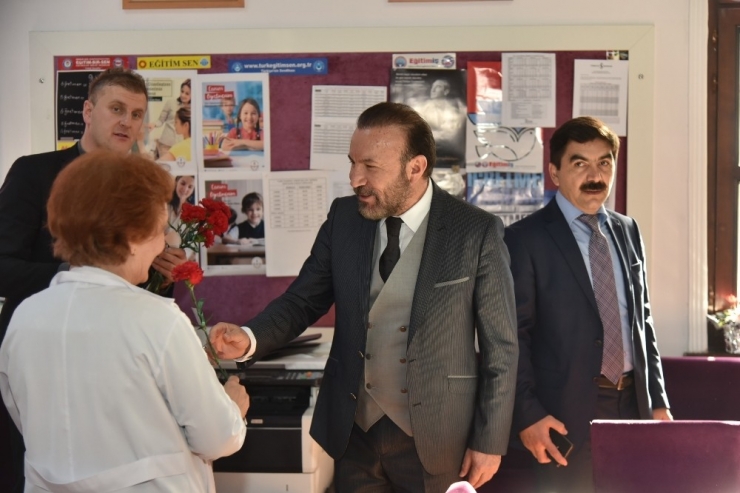 Başkan Doğan’dan, Öğretmenler Gününde Anlamlı Ziyaret