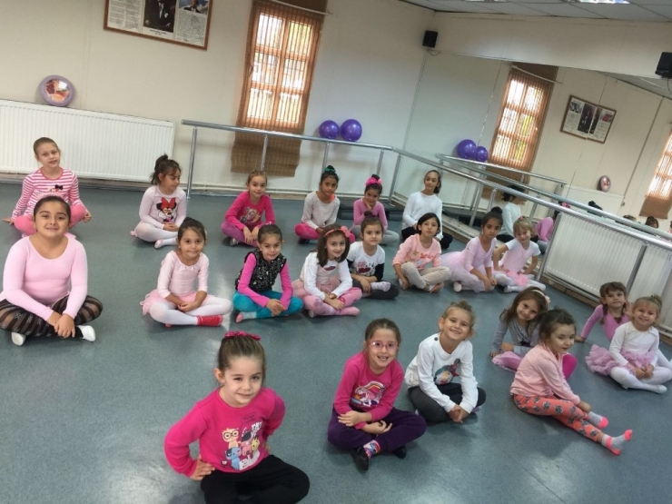 Bale Kursu Kayıtları Sürüyor