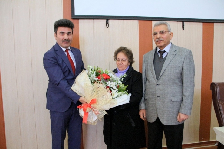 7 Aralık Üniversitesinde 24 Kasım Öğretmenler Günü Kutlandı