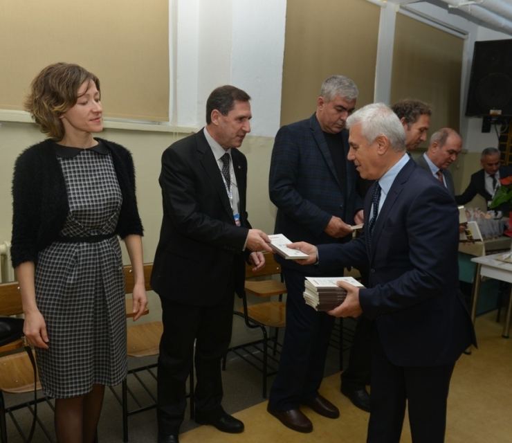 Bozbey Öğretmenleri Yalnız Bırakmadı