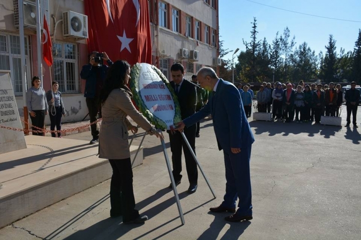 Nurdağı’nda Öğretmenler Günü Kutlandı.