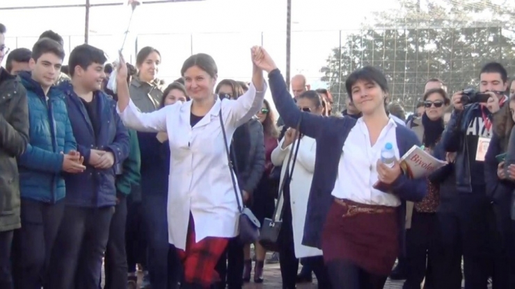 Ayal Öğrencileri Öğretmenleri Oldu