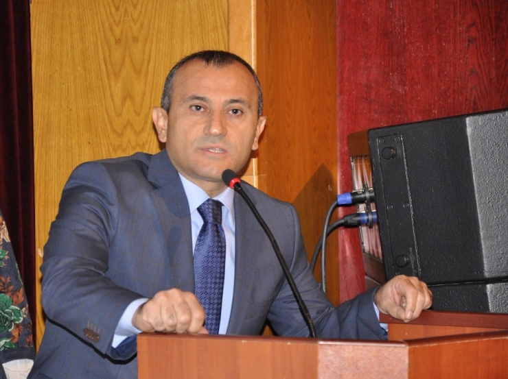 Vali Sonel, Öğretmenler Gününde Konuştu:" Necmettin Öğretmene Yapılan Alçakça Bir Şeydir"