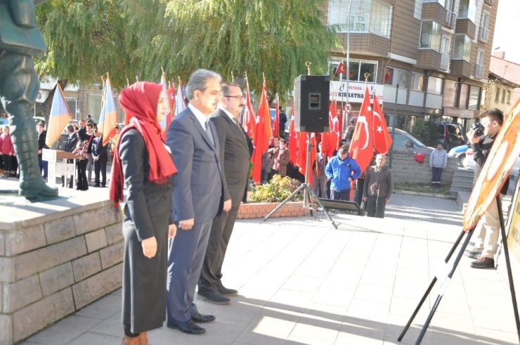 Bozüyük’te Öğretmenler Günü Kutlaması