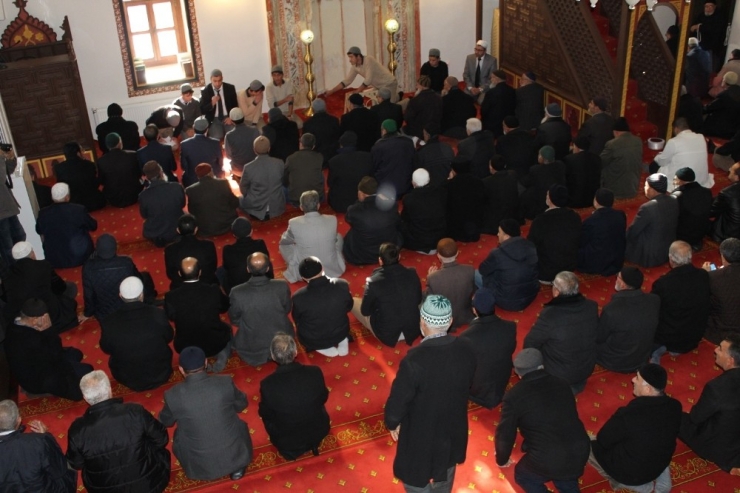 Sungurlu’da Öğretmenler Günü Kutlandı