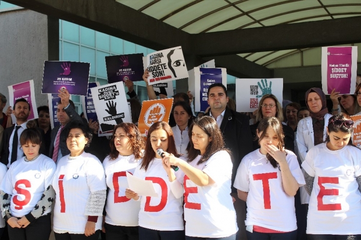 Kadın Sağlıkçılardan ‘Kadına Şiddete Hayır’ Çağrısı