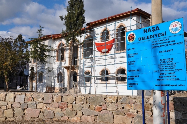Tarihi Naşa Cumhuriyet İlkokulu Yeniden Eski İhtişamına Kavuşuyor