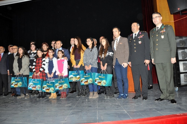 Vali Sonel, Öğretmenler Gününde Konuştu:" Necmettin Öğretmene Yapılan Alçakça Bir Şeydir"