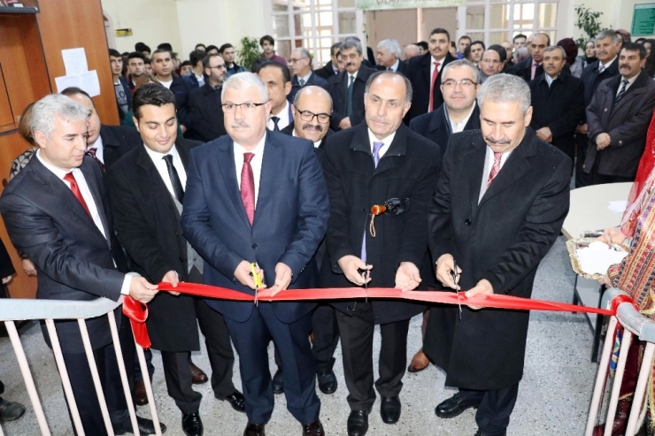 Yozgat’ta Öğretmenler Günü Kutandı