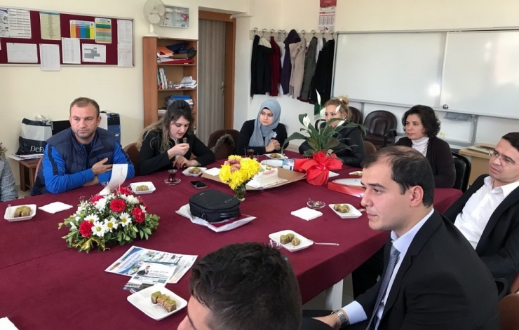 Uçak: “Öğretmenler Toplumun Gerçek Mimarlarıdır”