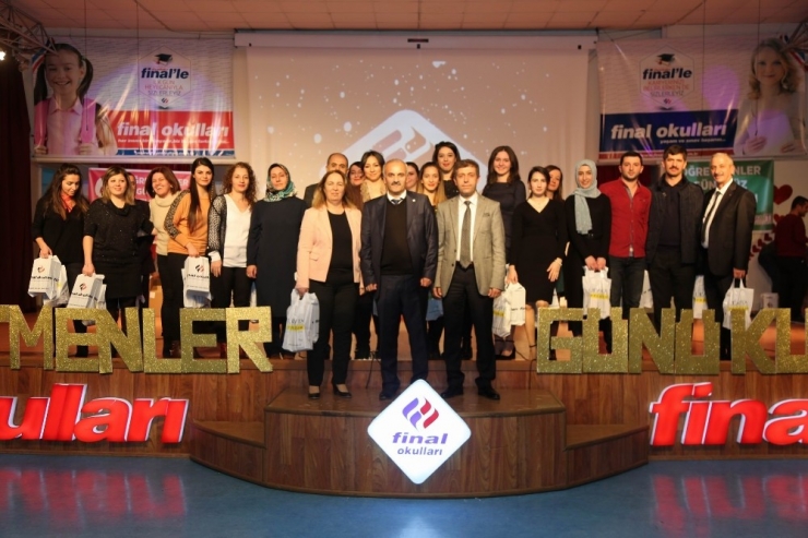 Öğretmenlere Kişisel Bakım Ürünleri Hediye Edildi