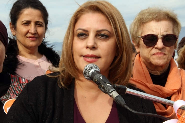 Fethiye’de Kadınlar, Kadına Karşı Şiddete ’Dur’ Demek İçin Yürüdü