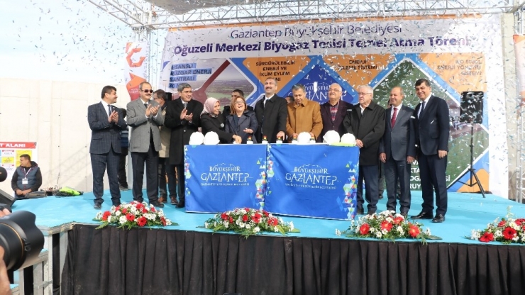 Adalet Bakanı Abdulhamit Gül: "Kadına Şiddet, Çocuğa Şiddette İyi Hal İndirimine Karşıyım"