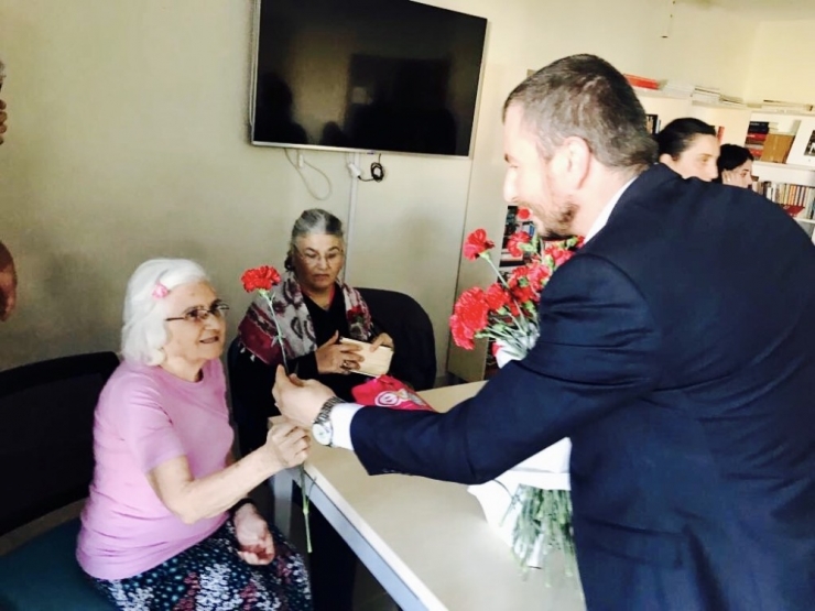 Başkan Altınok’tan Öğretmenlere Ziyaret