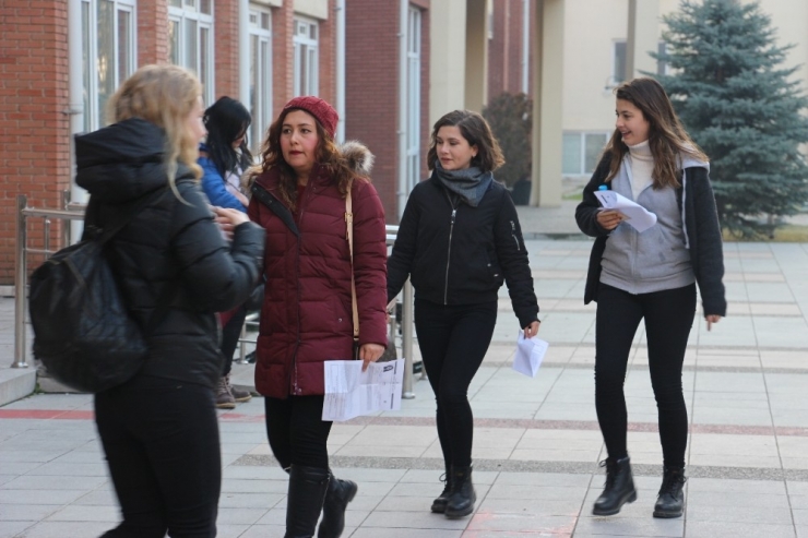 Açıköğretimde Ara Sınavlar Başladı