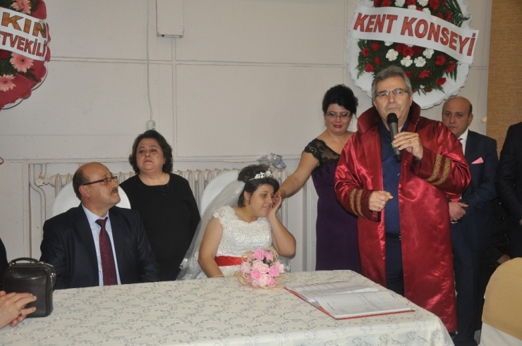 Gönüllerin Gelini Oldu