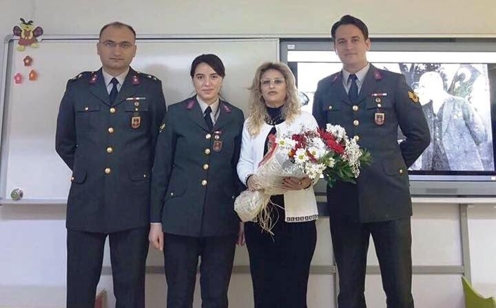 Jandarma, Şehitlerin Öğretmen Eşlerini Unutmadı