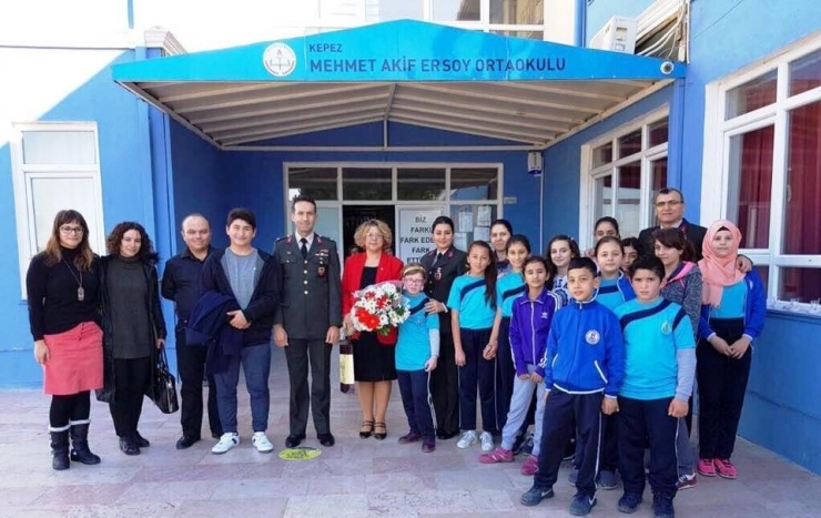 Jandarma, Şehitlerin Öğretmen Eşlerini Unutmadı