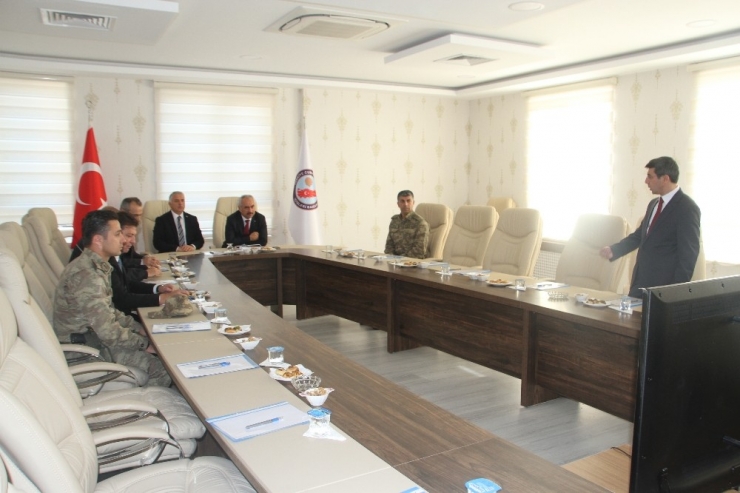 İçişleri Bakan Yardımcısı Ersoy, 1071 Malazgirt Zafer Anıtını Ziyaret Etti