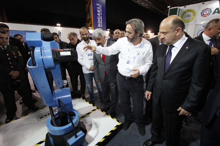 Başbakan Yardımcısı Işık’tan ’Atak Robot’a Özel İlgi